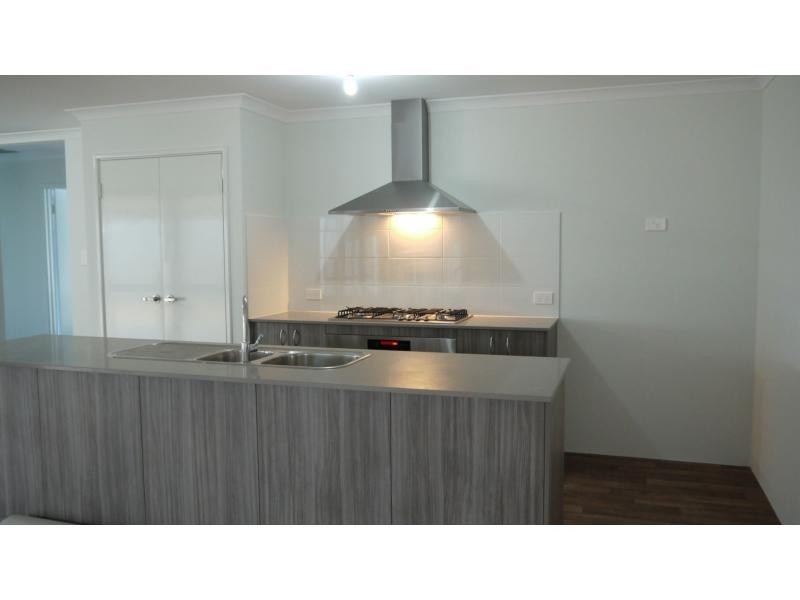 5 Mercado Way, Alkimos WA 6038