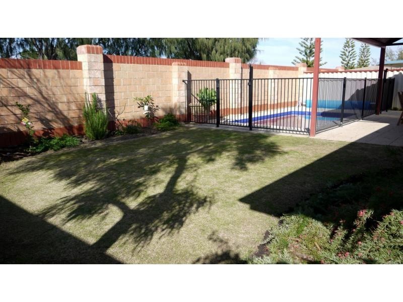 12 Taroona Lane, Currambine WA 6028