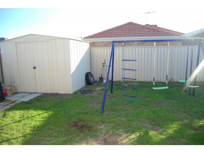 11 Kumarina Drive, Secret Harbour WA 6173