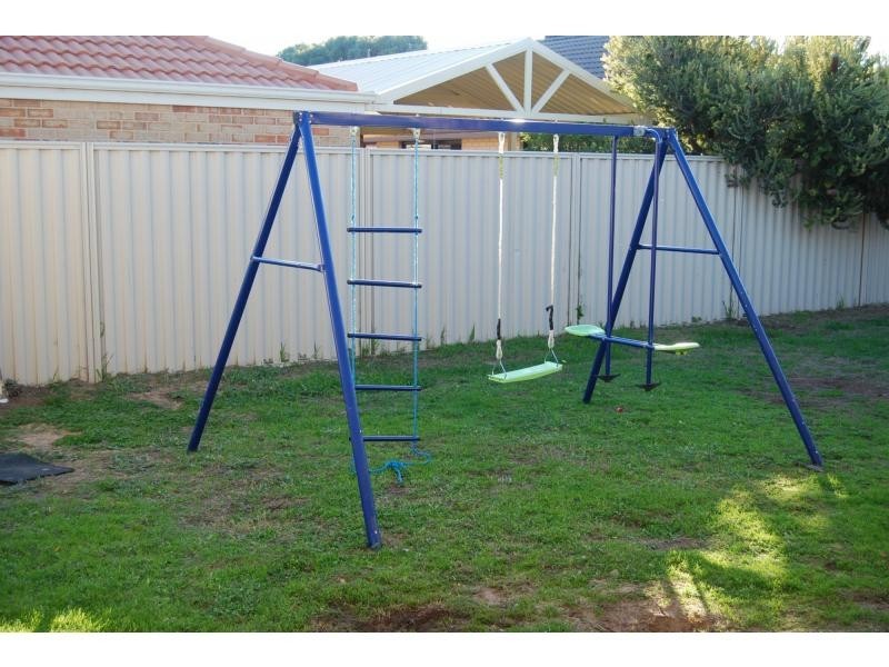 11 Kumarina Drive, Secret Harbour WA 6173