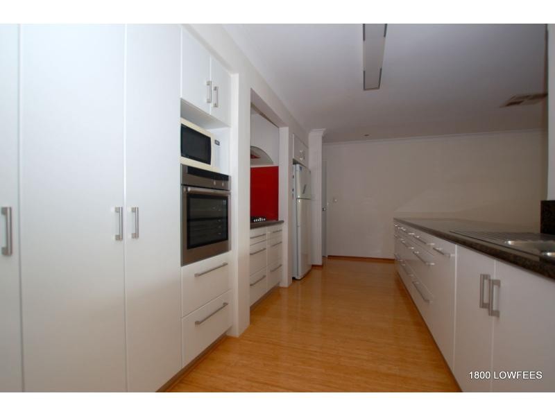 10 GENOA Court, Kingsley WA 6026