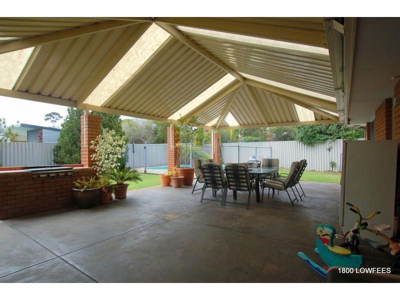 10 GENOA Court, Kingsley WA 6026