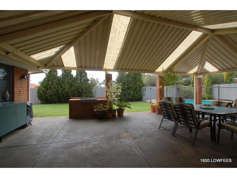 10 GENOA Court, Kingsley WA 6026