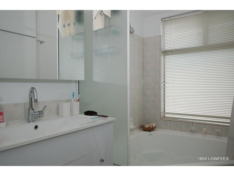 4 TARWHINE Turn, Yanchep WA 6035