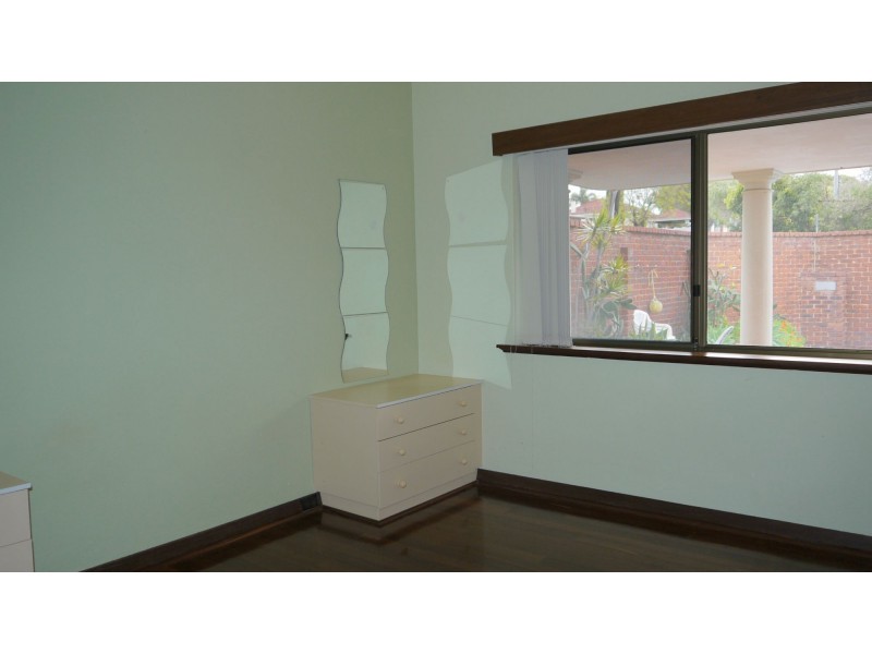 44 Salisbury Street, St James WA 6102