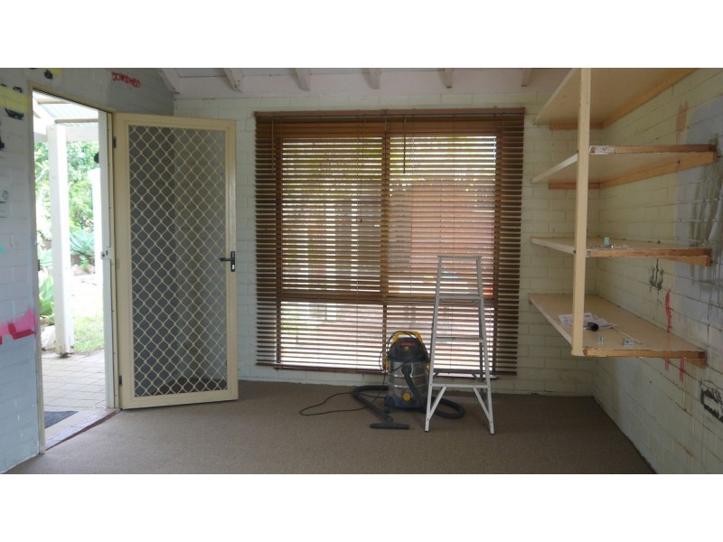 44 Salisbury Street, St James WA 6102