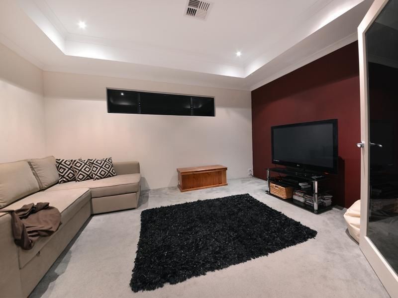 3 Provost Way, Tapping WA 6065