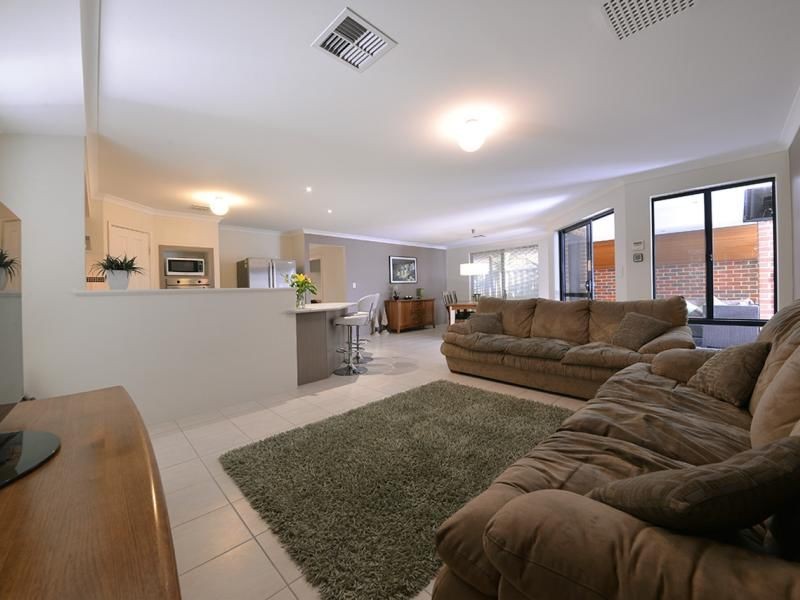 3 Provost Way, Tapping WA 6065