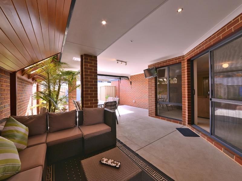 3 Provost Way, Tapping WA 6065