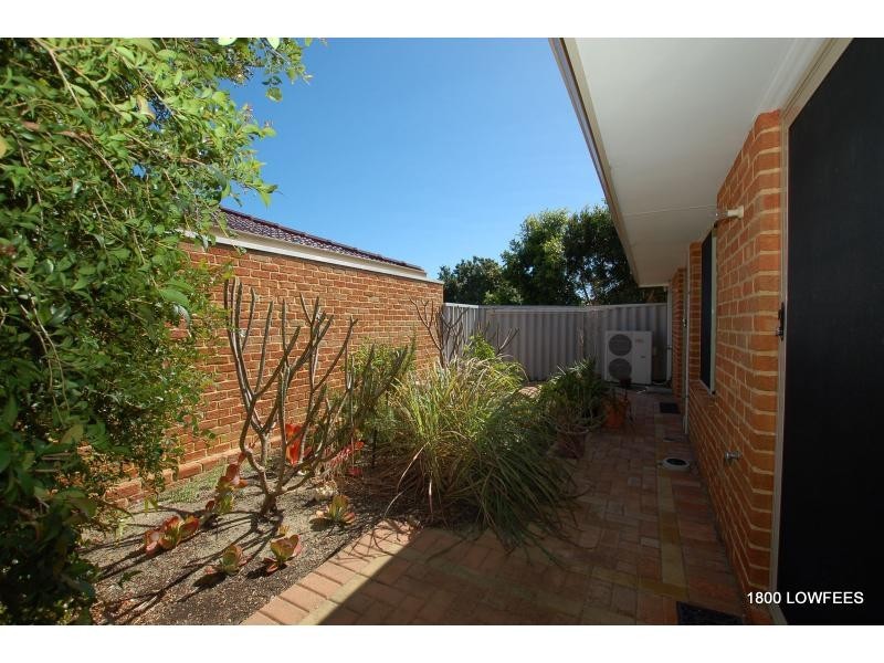 Duplex A/12 CANARA Road, Westminster WA 6061