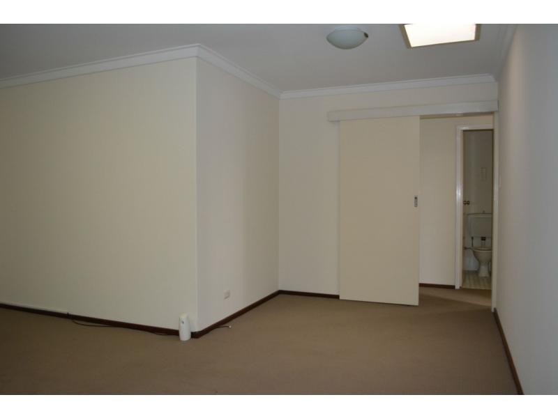 Unit 8/215 Royal Street, Yokine WA 6060