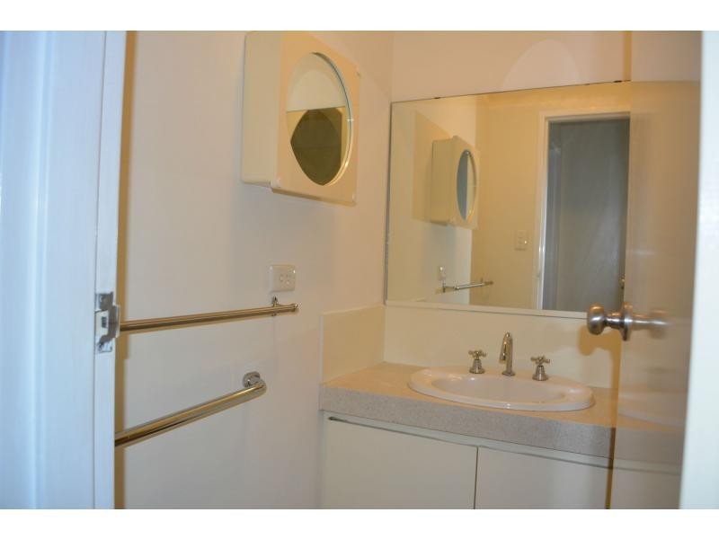 Unit 8/215 Royal Street, Yokine WA 6060