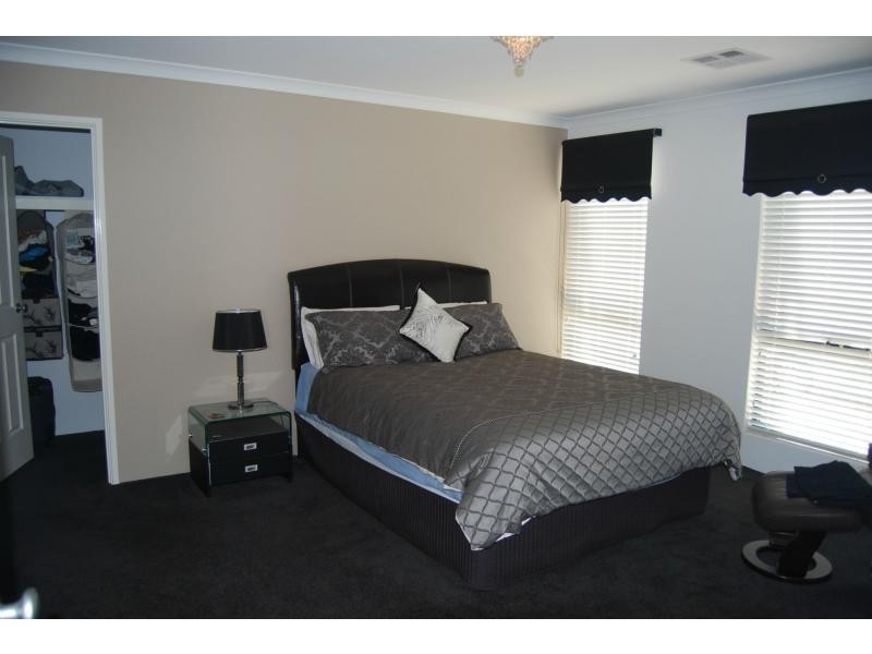 60 Wildwood Hill, Dawesville WA 6211