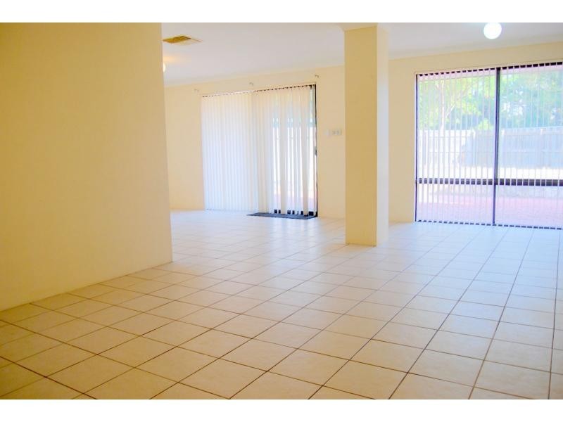 9 Sava Cove, Stratton WA 6056