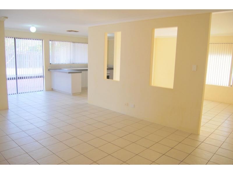 9 Sava Cove, Stratton WA 6056