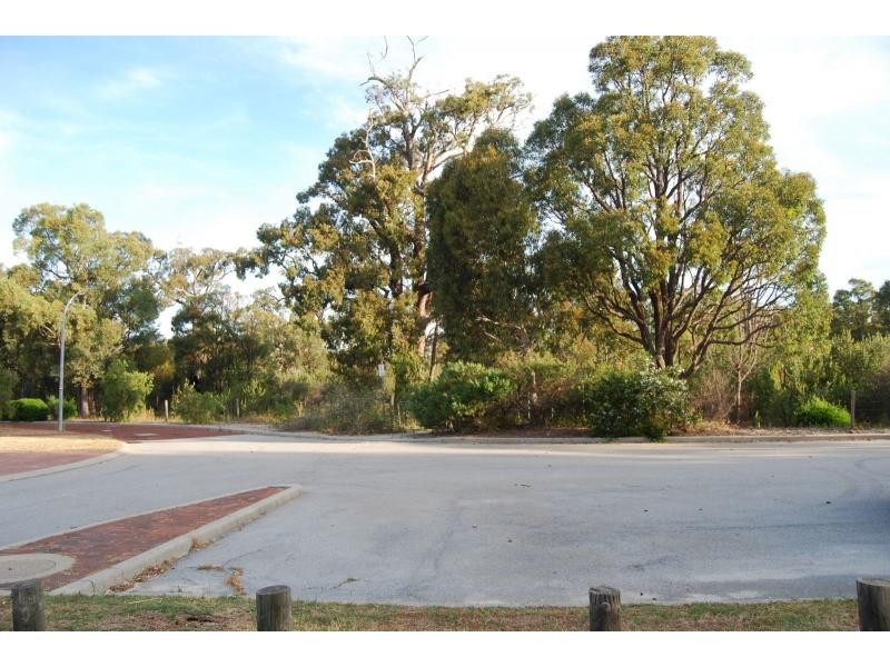 9 Sava Cove, Stratton WA 6056