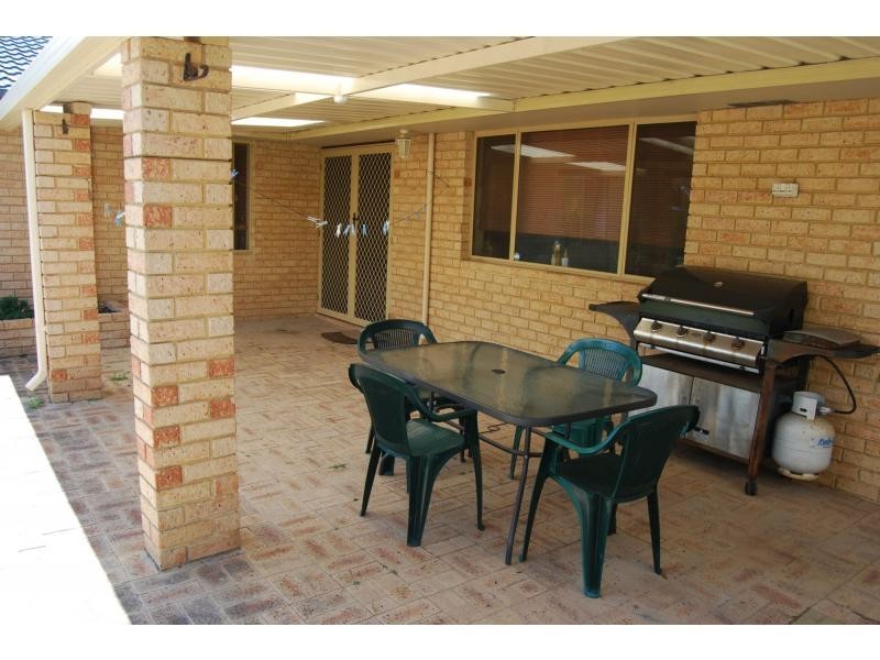 3 Nerrima Court, Cooloongup WA 6168