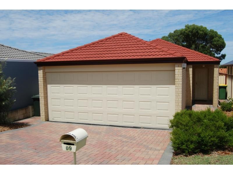 69 Cross Street, Queens Park WA 6107