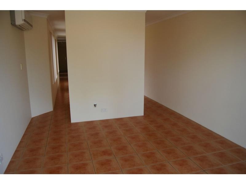 69 Cross Street, Queens Park WA 6107