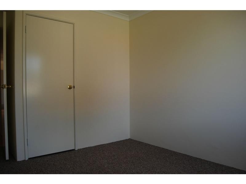 69 Cross Street, Queens Park WA 6107