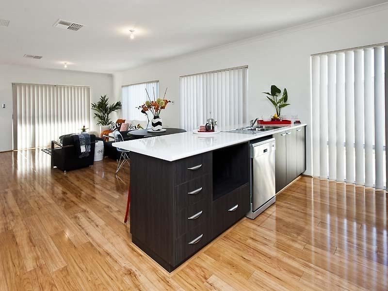 3 Balliol Court, Piara Waters WA 6112