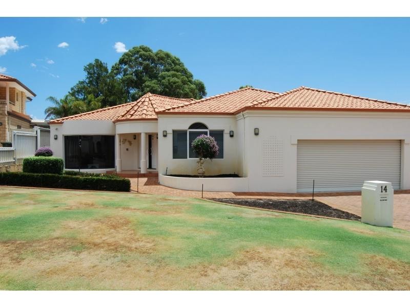 14 Carpenter Rise, Bull Creek WA 6149