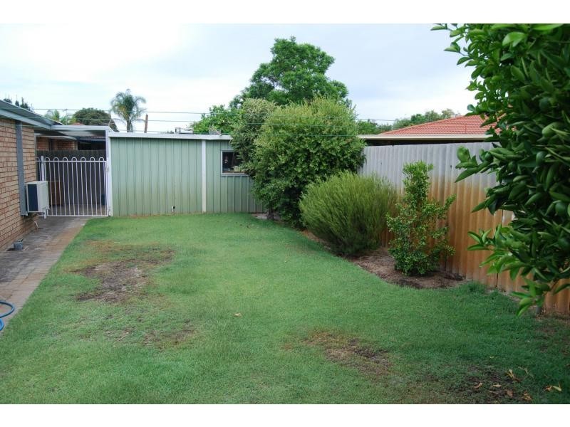 10 Warman Court, Leeming WA 6149
