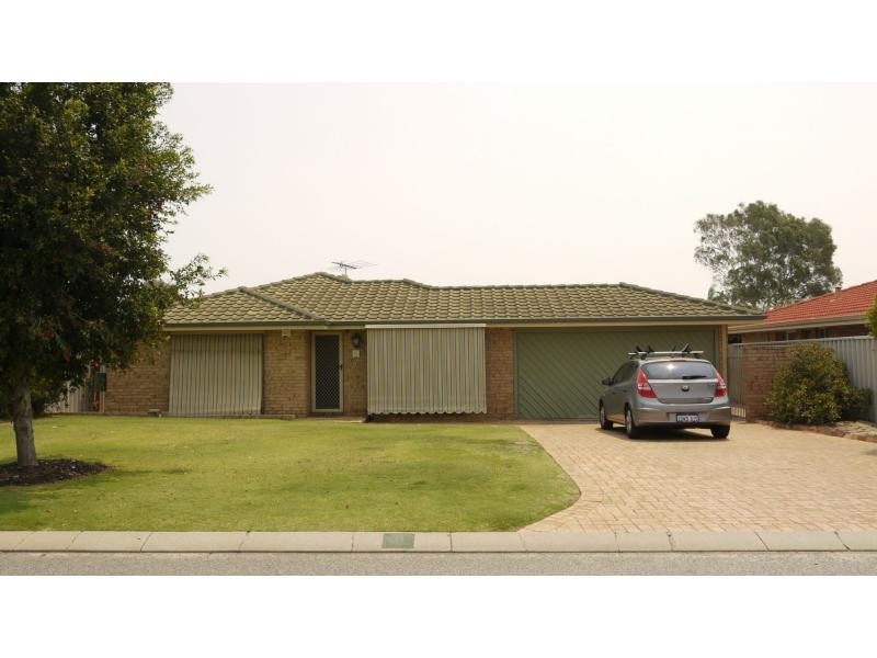 6 Arrowsmith Rise, Marangaroo WA 6064