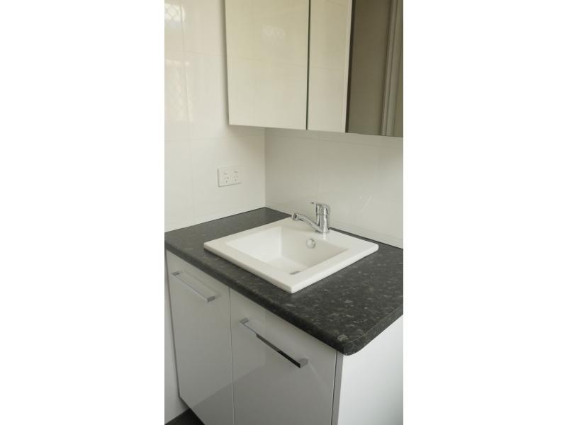 6 Arrowsmith Rise, Marangaroo WA 6064