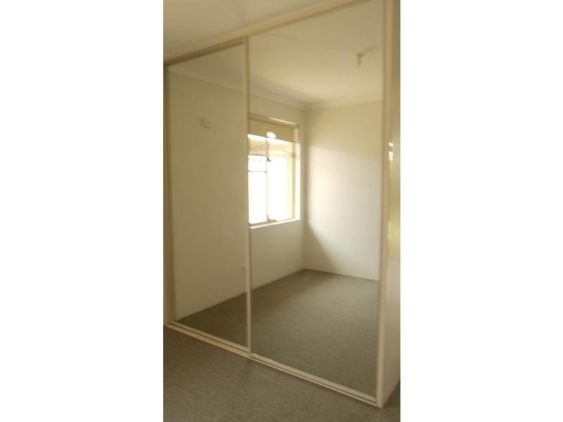 6 Arrowsmith Rise, Marangaroo WA 6064