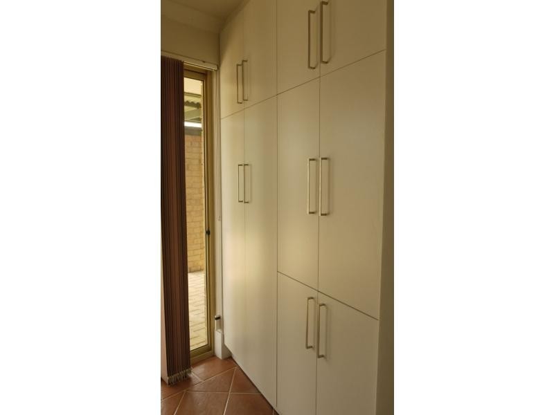 6 Arrowsmith Rise, Marangaroo WA 6064