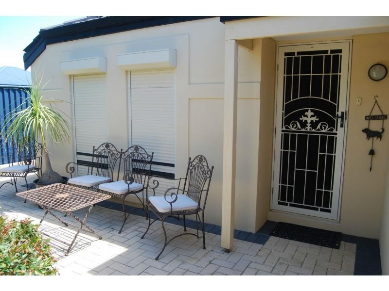 1 Sweets Link, Byford WA 6122