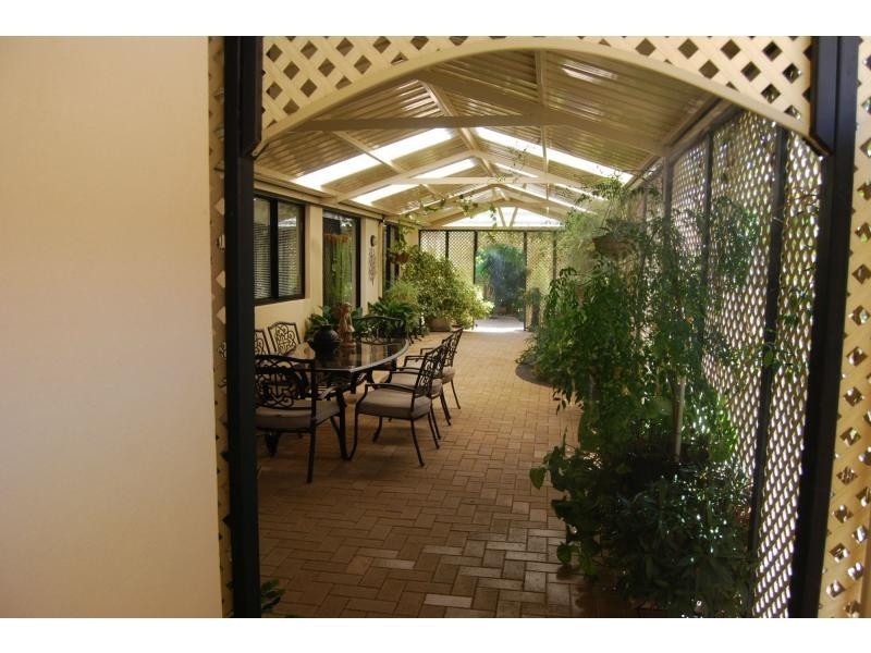 1 Sweets Link, Byford WA 6122