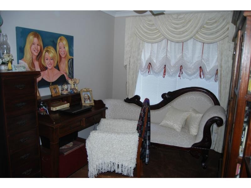 1 Sweets Link, Byford WA 6122