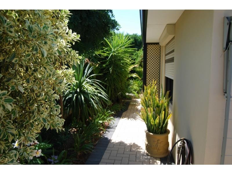 1 Sweets Link, Byford WA 6122