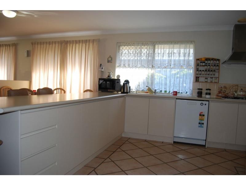 34 Firefalls Close, Huntingdale WA 6110