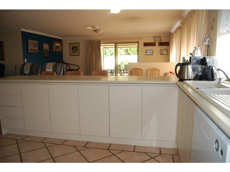 34 Firefalls Close, Huntingdale WA 6110