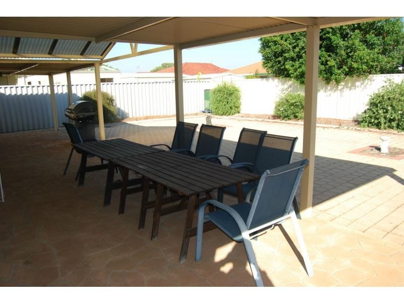 34 Firefalls Close, Huntingdale WA 6110