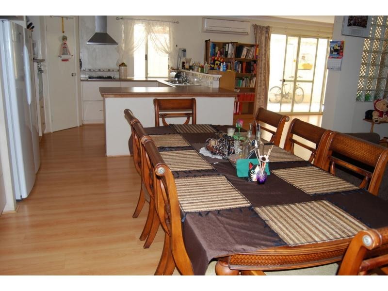 3 Nuchea Vista, Lakelands WA 6180