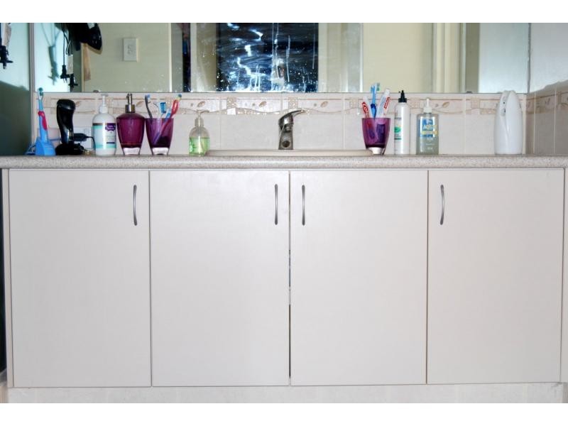 3 Nuchea Vista, Lakelands WA 6180