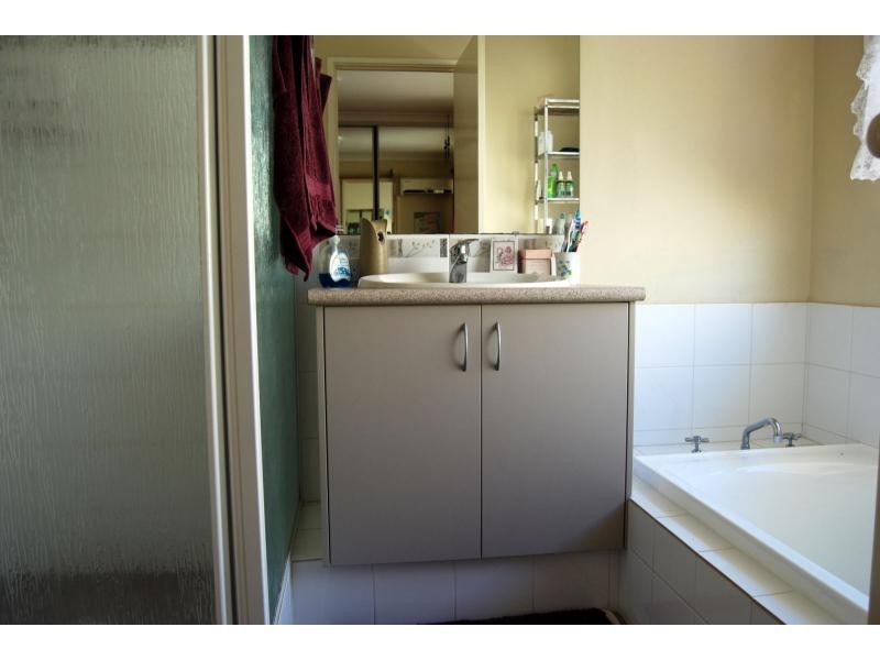 3 Nuchea Vista, Lakelands WA 6180