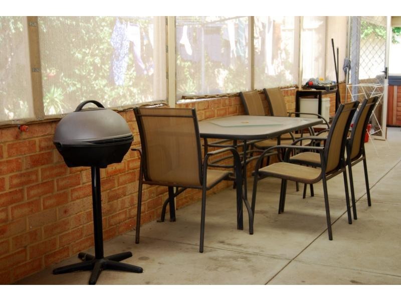 3 Nuchea Vista, Lakelands WA 6180