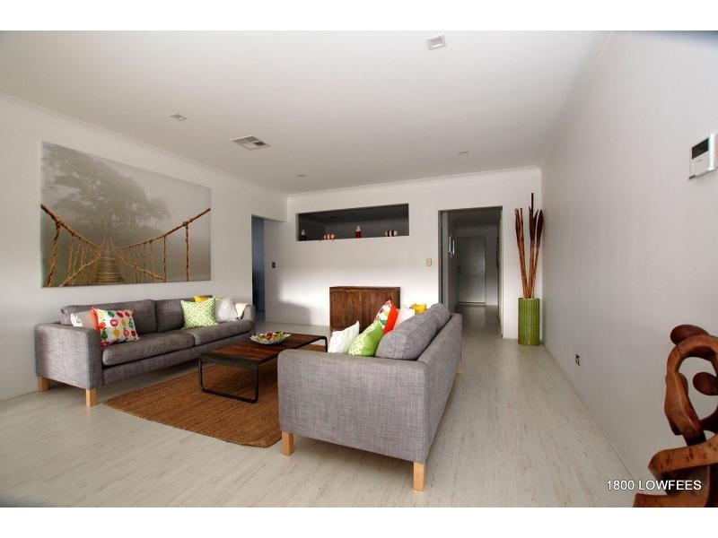 5 CARBON Street, Yanchep WA 6035