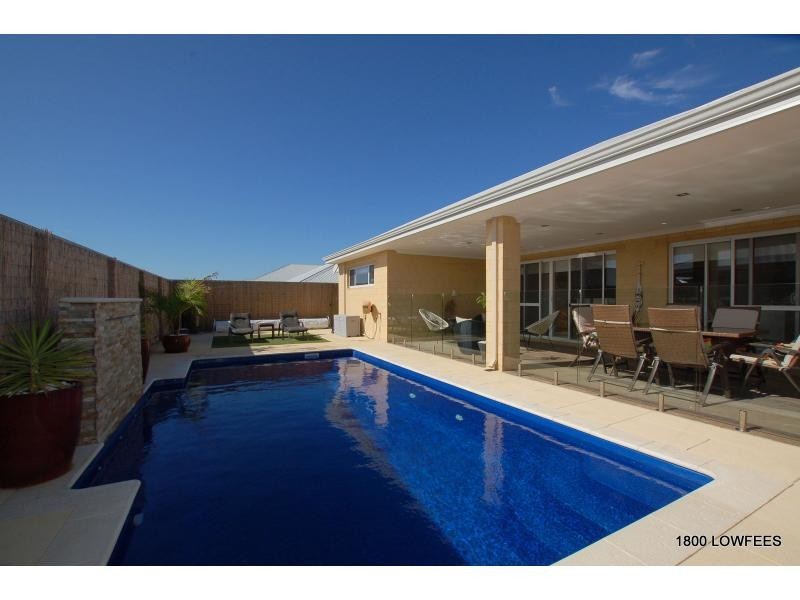 5 CARBON Street, Yanchep WA 6035