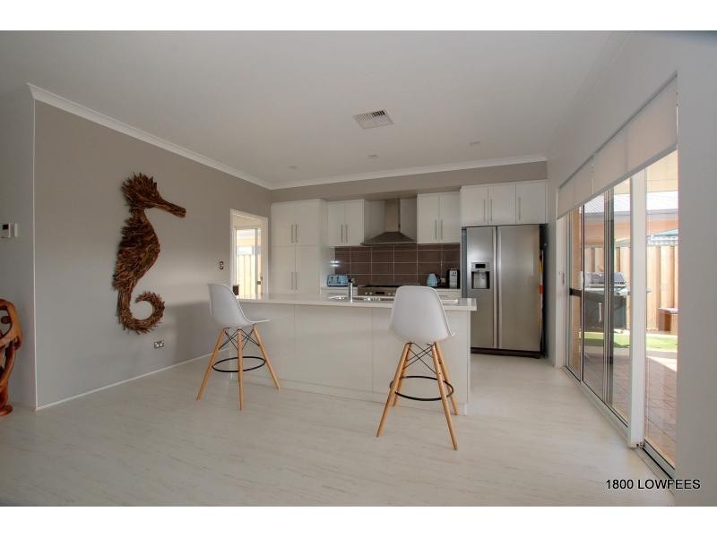 5 CARBON Street, Yanchep WA 6035