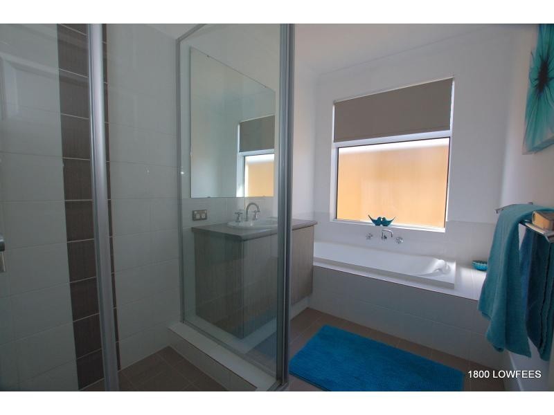 5 CARBON Street, Yanchep WA 6035