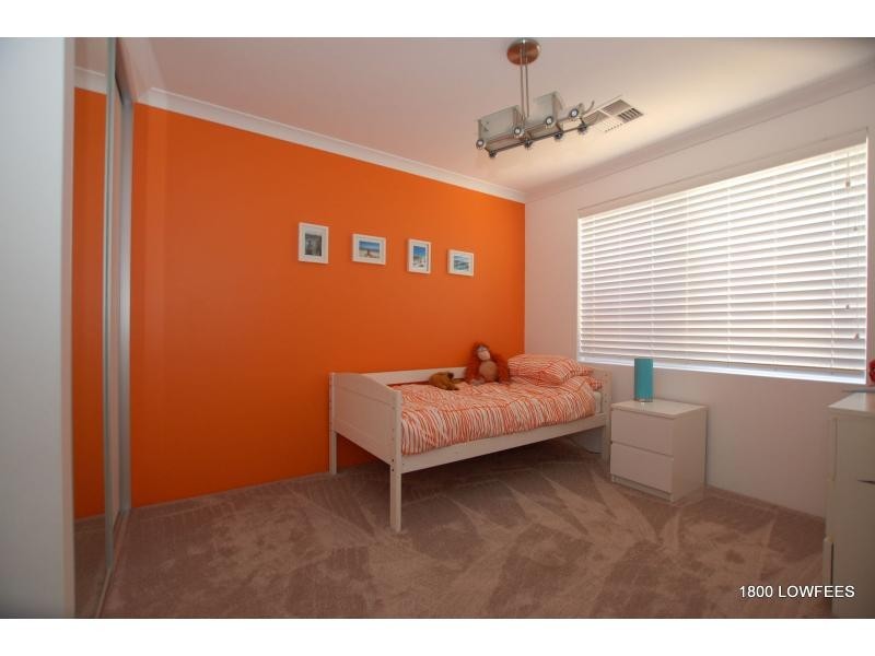 5 CARBON Street, Yanchep WA 6035