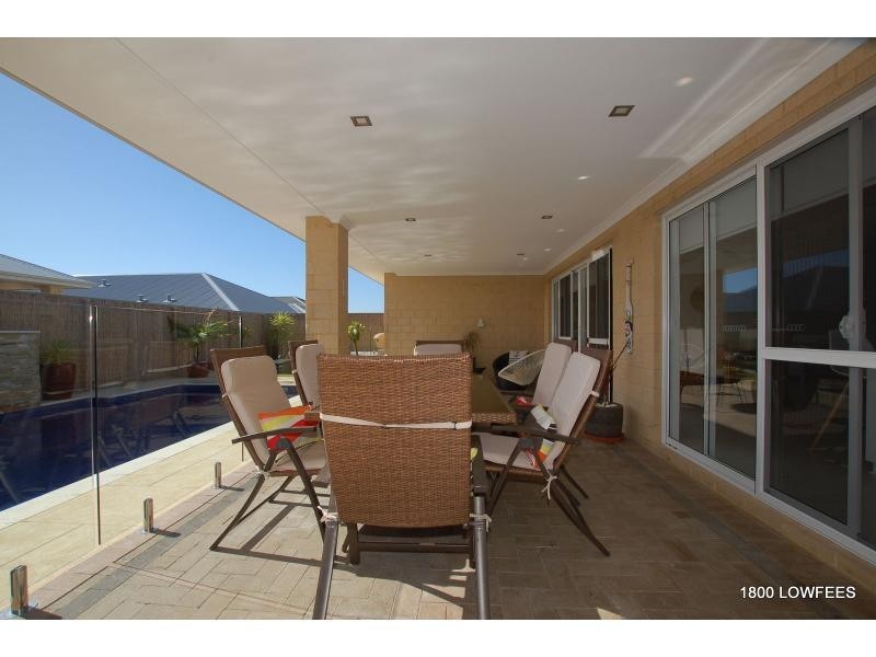 5 CARBON Street, Yanchep WA 6035