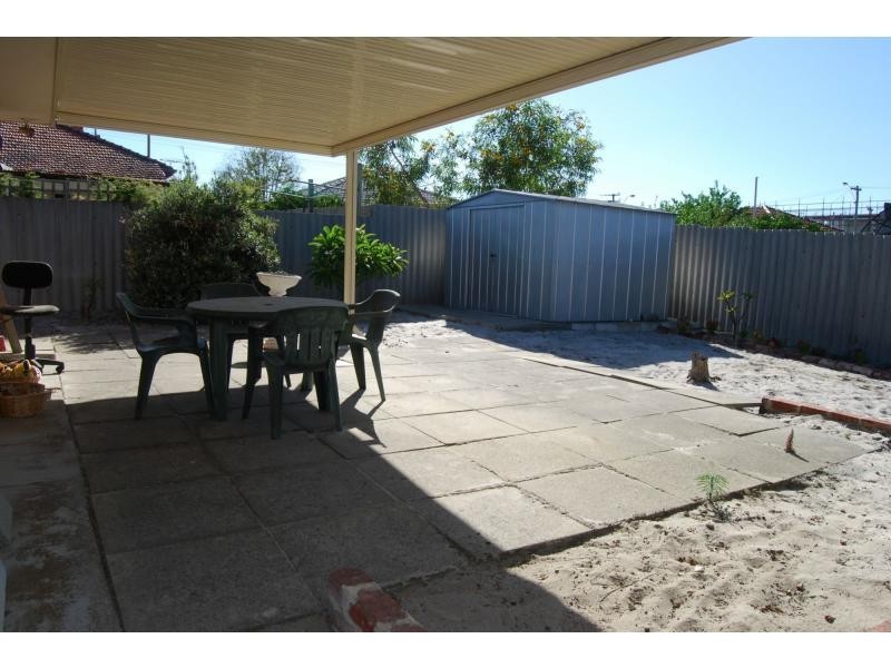 26 Elizabeth Street, Kewdale WA 6105