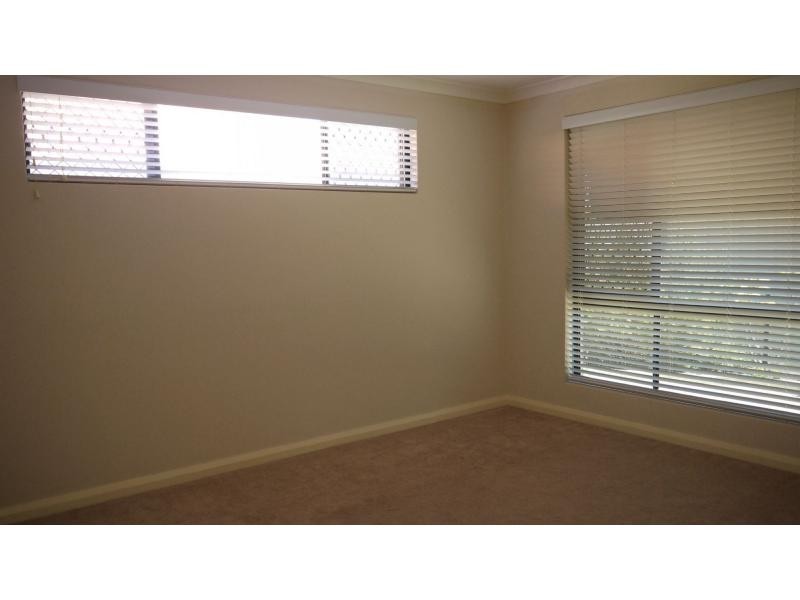 23 Traminer Way, Pearsall WA 6065